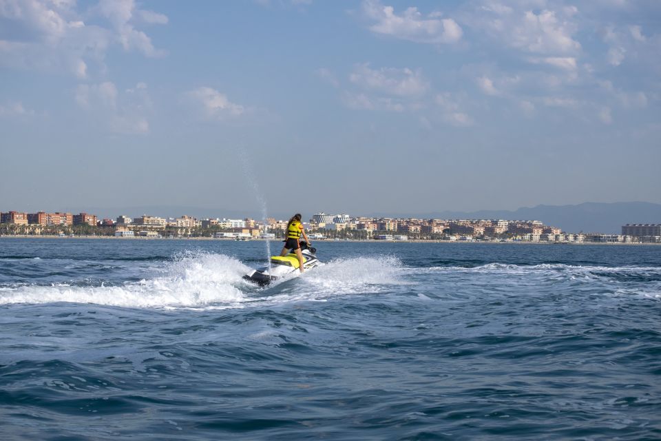 Valencia: Jet Ski Tour + Paddle Surf + Photos + Free drink - What to Bring: Small Stuff That Makes a Big Difference