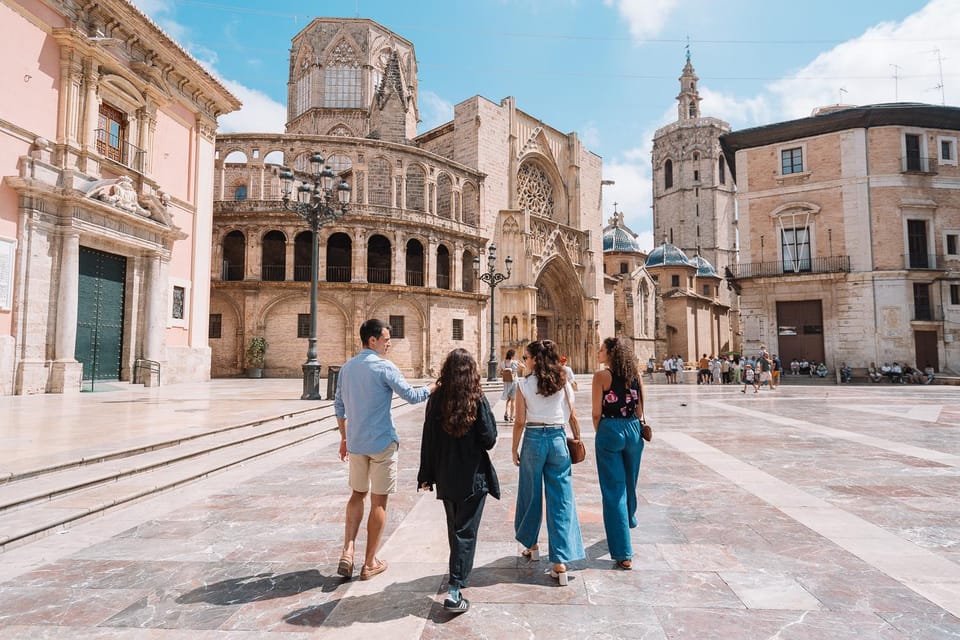 Valencia: Morning Food Tour with Central Market Visit - What to do with your questions while you’re walking