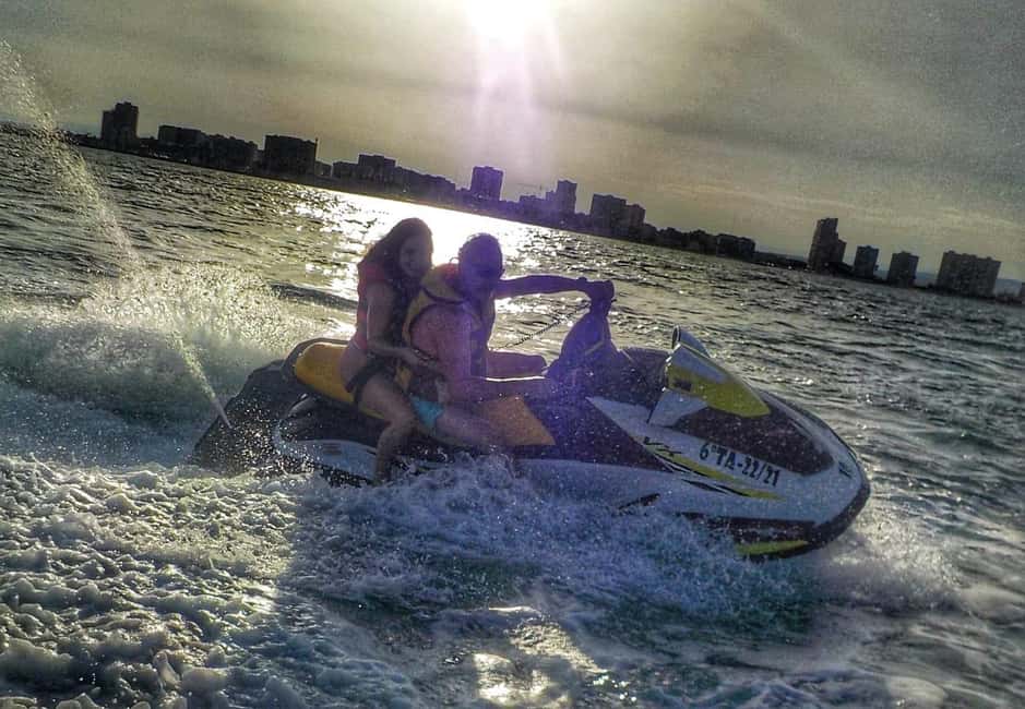 Valencia: Pobla de Farnals Jet Ski Rental, Photos, and Beach - What happens once you hit the water: safety, speed, and a planned route