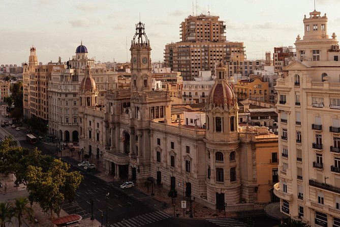 Valencia PRIVATE Highlights & Hidden Gems Tour with a Local - Why the price can make sense for a private 3-hour loop