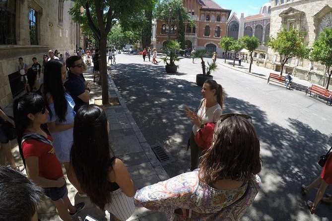 Valencia Private Walking Tour with Official Valencian Guide - Palau de la Generalitat: civic power in a single neighborhood
