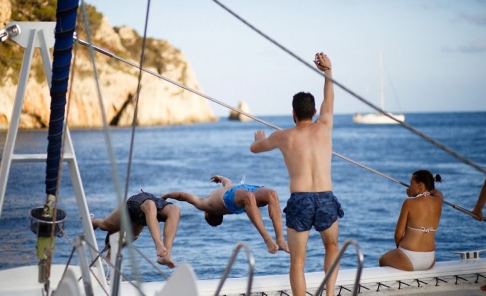 Valencia: Sailing Catamaran Cruise with Valencian Lunch - Who should book this Valencia catamaran lunch cruise?
