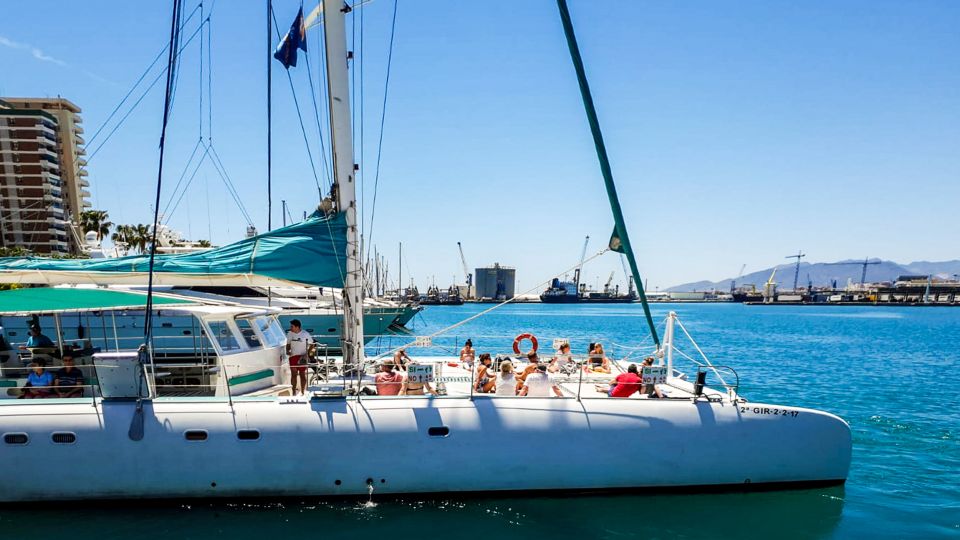 Valencia: Sailing Catamaran with Swimming & Optional DJ - Why this 90-minute catamaran works in Valencia