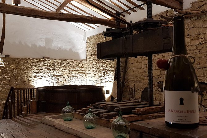 Visit a winery of the 19th century and its draft - Key things you’ll notice at La Bodega del Tesoro