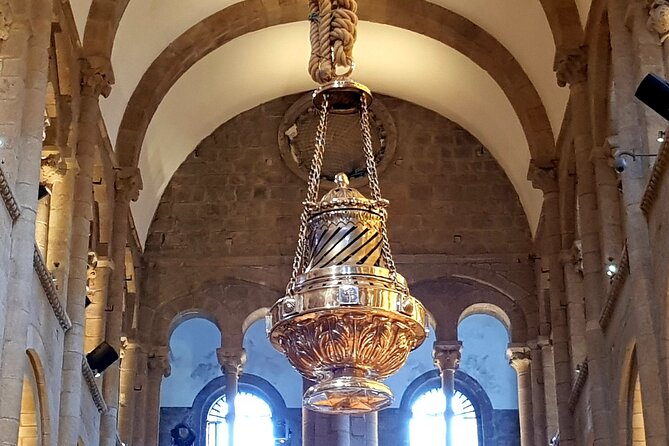 Visit to the Cathedral of Santiago + Portico de la Gloria Option - Finding Your Guide at Praza do Obradoiro
