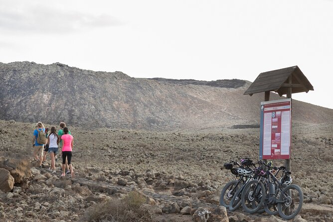 Volcanic Discovery PREMIUM eBike Tour: 35 km - Who this tour suits (and who should choose something else)