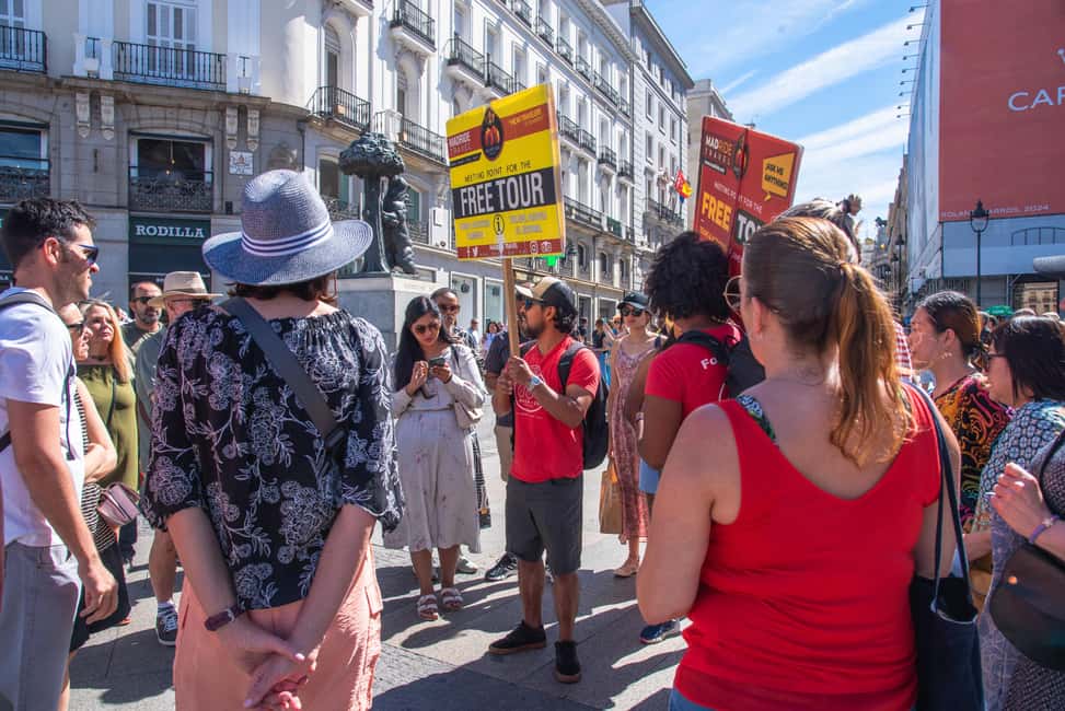 Walking Tour Madrid +Pintxo +Drink - Plaza de Oriente: Standing Face-to-Face With Royal Scale