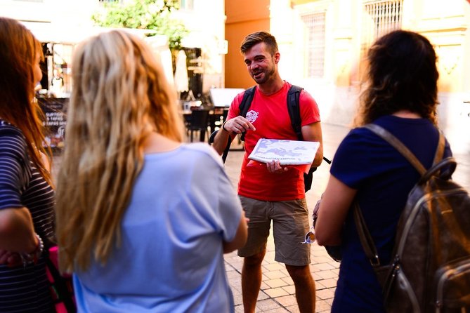 Walking Tour of Malaga's Historic Center - Teatro Romano de Malaga: the smart first stop