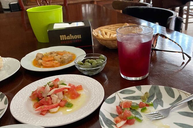 Wine and Tapas walking Tour in Malaga - Oldest Malaguena wine canteen: tasting the tradition behind the sip