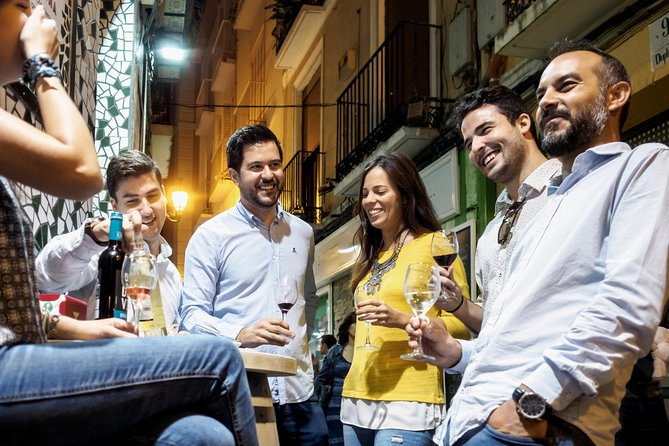 Wine Tasting and Tapas in the ancient Town of Zaragoza - El Tubo is the right place for Aragón wine and tapas