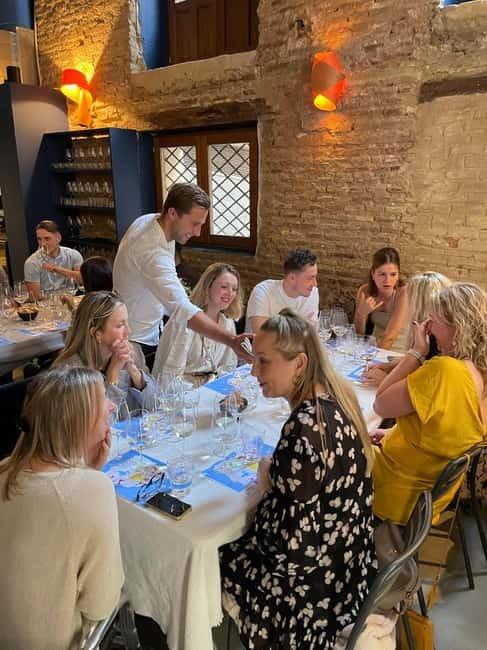Wine Tasting with Professional Sommelier in centre Valencia - Should You Book This Wine Tasting in Centre Valencia?