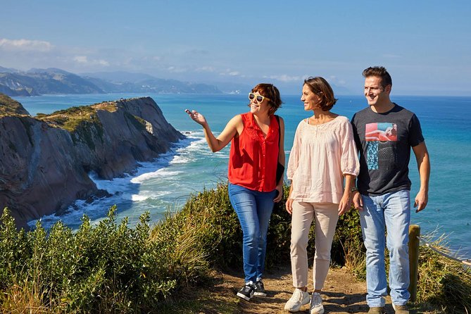 Zarautz, Getaria And Zumaia From San Sebastian - Orio before the coast: rowing flags and Camino sightings