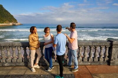 Zarautz, Getaria And Zumaia From San Sebastian - Zarautz from Talai Mendi: coastal views plus surfer-town energy